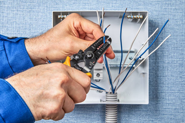 Best Commercial Electrical Services  in Lincoln City, OR